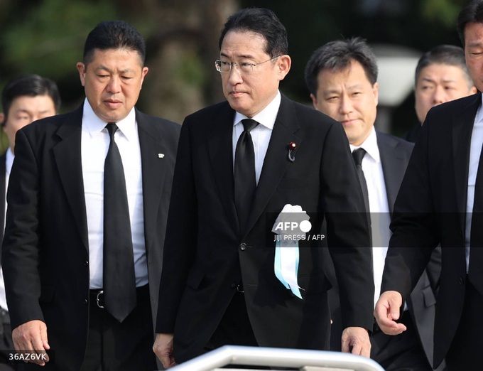 Hiroshima remembers A-bomb victims as 'global tragedies' unfold - 1