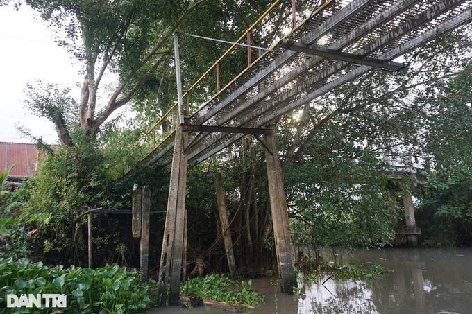 Poor village calls for help to build new bridge - 2
