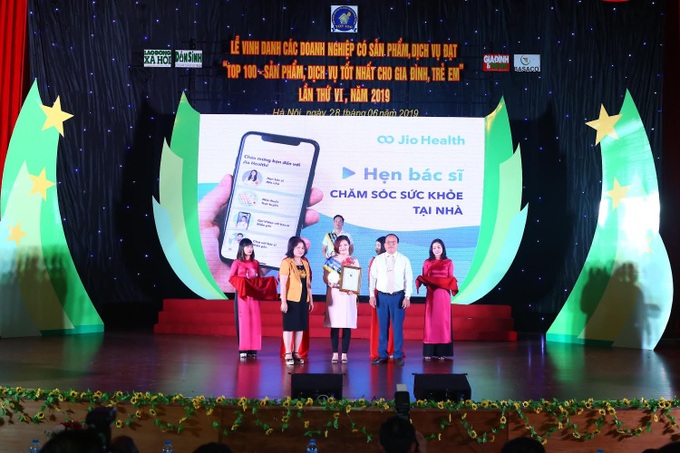 Jio Health awarded Top 100 best service and products for families and children - 1