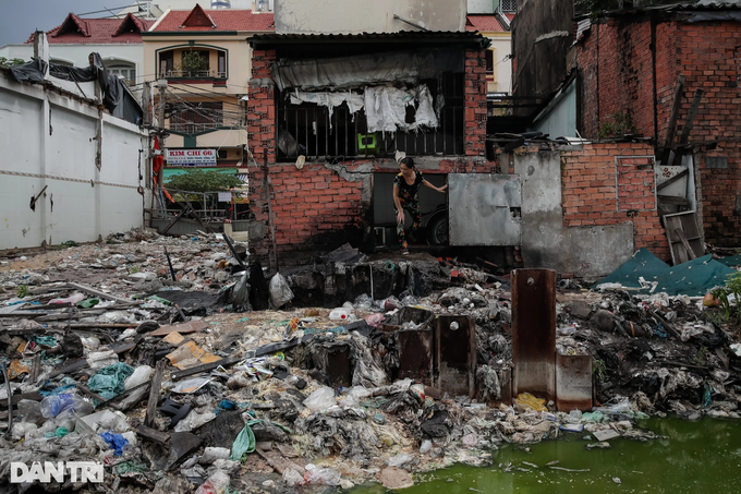 HCM City’s stagnant drainage project plague residents - 4 HCM City’s stagnant drainage project plague residents - 4