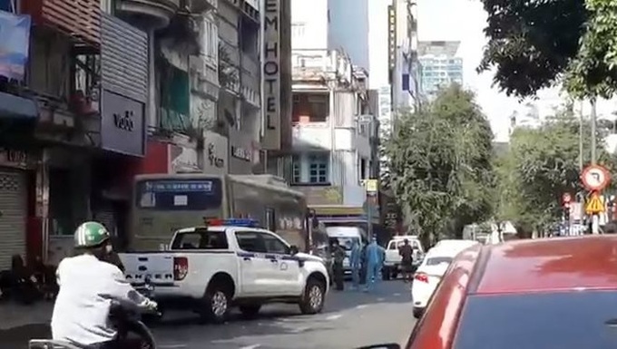 Three people prosecuted for organising illegal entry into Vietnam - 1