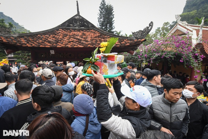 Hanoi longest spring festival opens - 2
