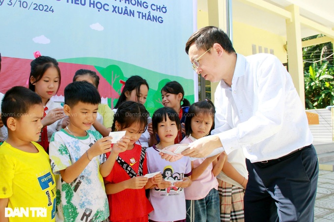 Dantri completes school upgrade project in Thanh Hoa - 5