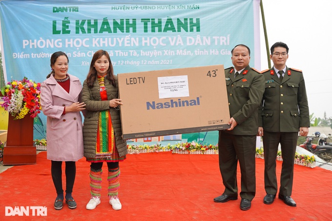 Dantri/Dtinews builds new classrooms for children in Ha Giang - 8