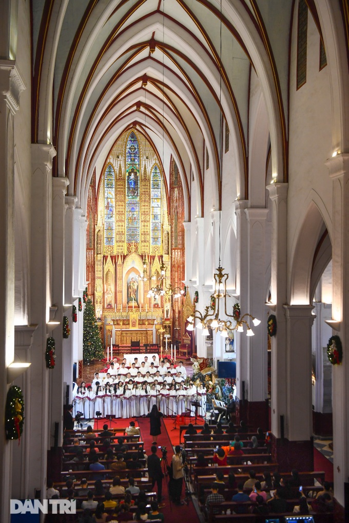 Muted Christmas in Hanoi - 7 Muted Christmas in Hanoi - 7