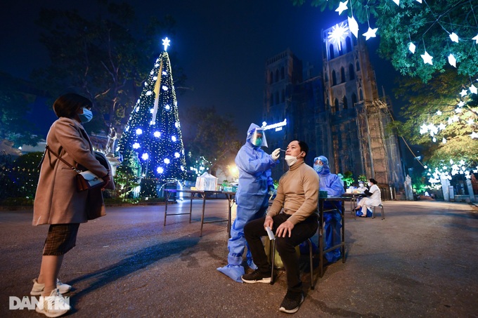 Muted Christmas in Hanoi - 6 Muted Christmas in Hanoi - 6