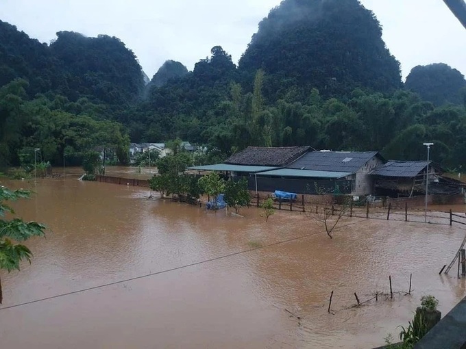 PM instructs proactive response to floods, landslides in northern region - 1