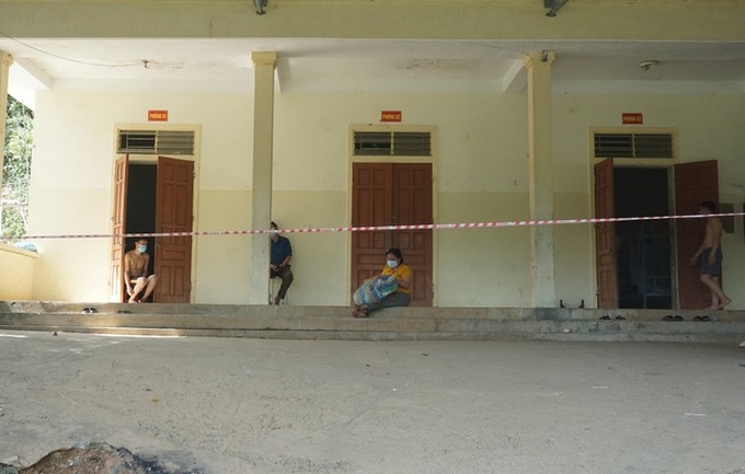 2,900 Nghe An workers returning from Covid-19-hit areas need help - 1