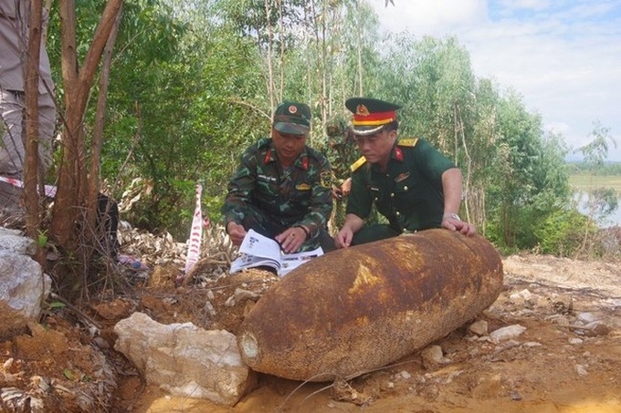 Large wartime bomb deactivated in central Vietnam - 1 Large wartime bomb deactivated in central Vietnam - 1