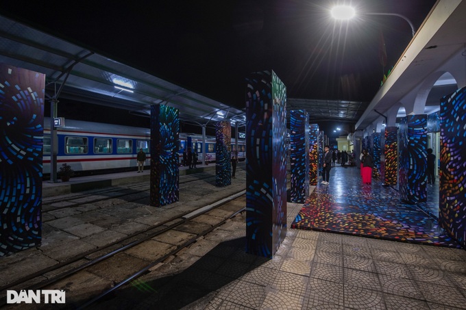 Tourist train services launched in Hanoi - 4 Tourist train services launched in Hanoi - 4