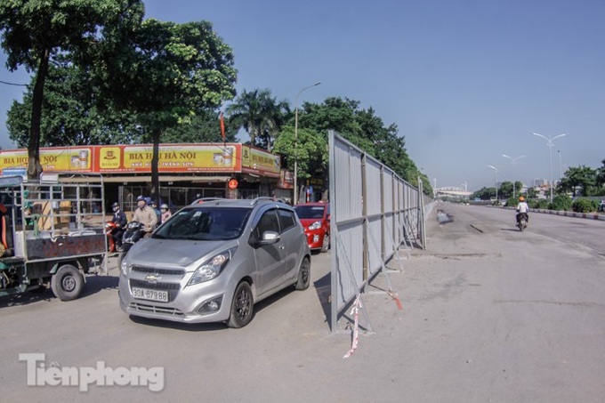 F1 construction work causes congestion - 1