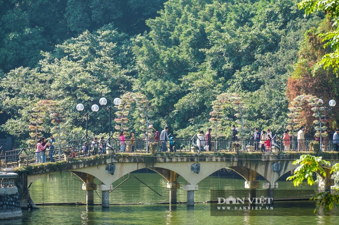 Hanoi tourist places crowded despite Covid-19 spread - 10 Hanoi tourist places crowded despite Covid-19 spread - 10