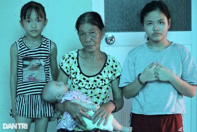 Ill single mum needs help to support four small children - 2