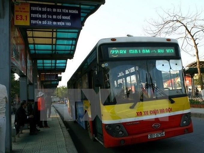 Hanoi to build 300 new bus stops - 1