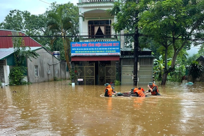 Ha Giang Province deeply submerged following flash floods - 1