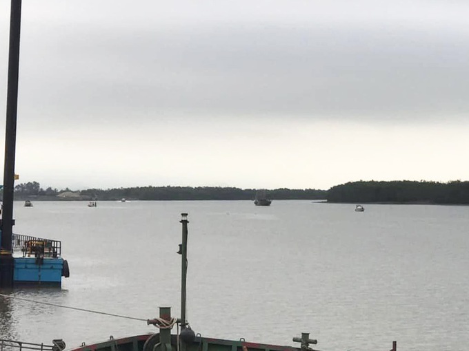 Quang Ninh boat accident leaves four missing - 1 Quang Ninh boat accident leaves four missing - 1