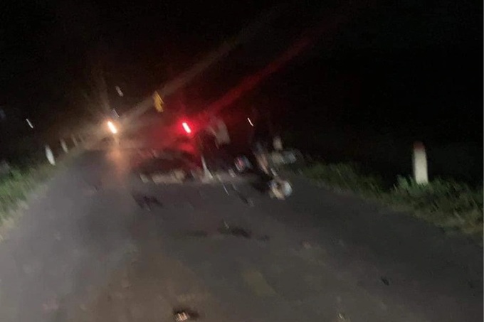 Five die in Phu Tho traffic accident - 1