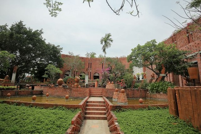 Famous landmarks featured at Hoi An terracotta park - 1