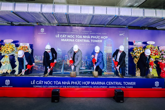 Masterise Homes officially tops out Marina Central Tower - 1