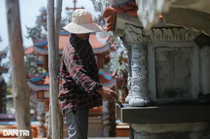 Hue's City of Ghosts attracts visitors - 6