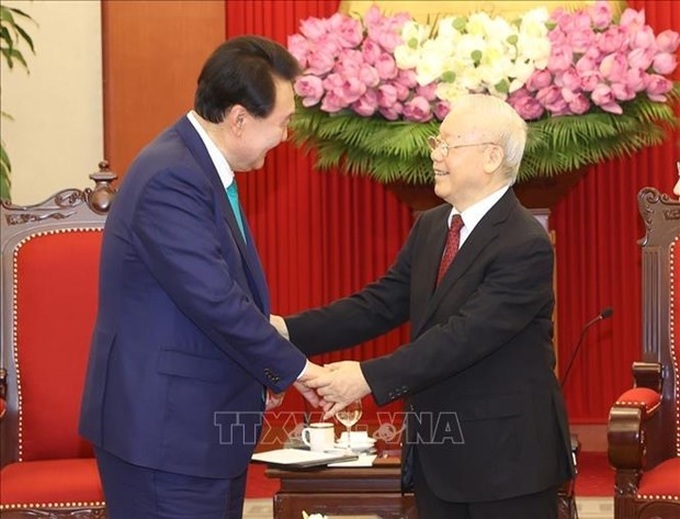 Party General Secretary welcomes RoK President’s visit - 1