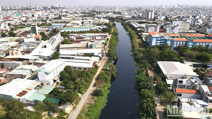 HCM City upgrades longest canal - 2