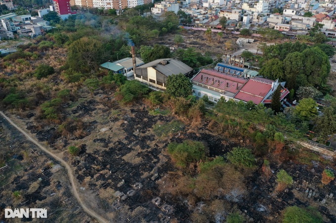 Thousands more graves relocated from HCM City cemetery - 6