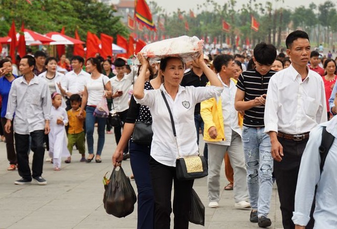 People flock to Hung Kings Festival - 5