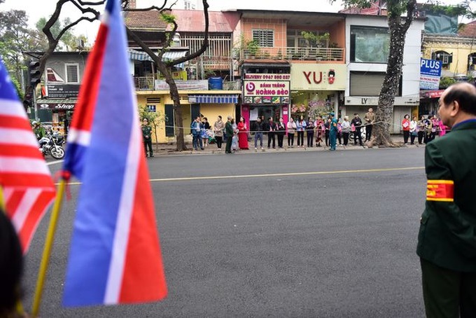 Hanoians warmly welcome North Korea and US leaders - 2 Hanoians warmly welcome North Korea and US leaders - 2