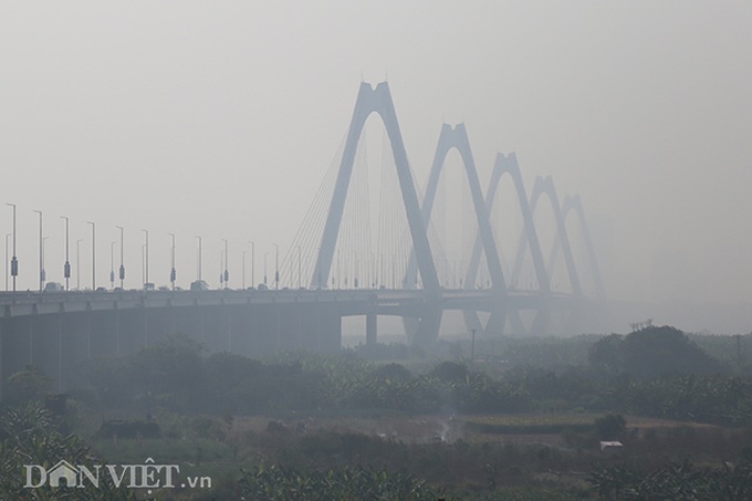 Terrible air pollution continues ravaging Hanoi - 8 Terrible air pollution continues ravaging Hanoi - 8