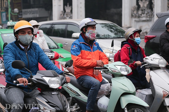 Terrible air pollution continues ravaging Hanoi - 7 Terrible air pollution continues ravaging Hanoi - 7