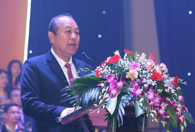 99 teachers honoured for outstanding achievements - 1