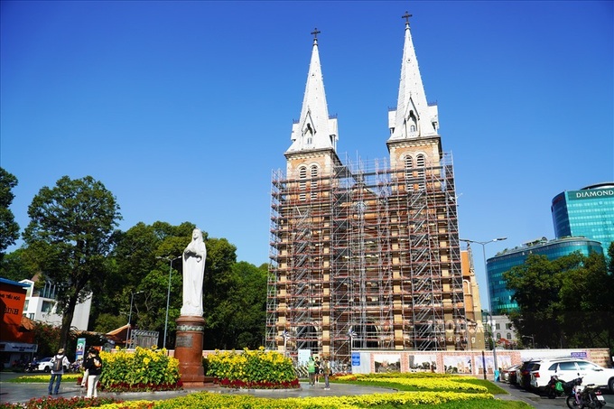 HCM City’s Notre Dame Cathedral restoration extended - 1