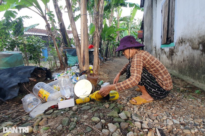 Elderly Phu Yen woman needs help to support disabled sons - 2 Elderly Phu Yen woman needs help to support disabled sons - 2