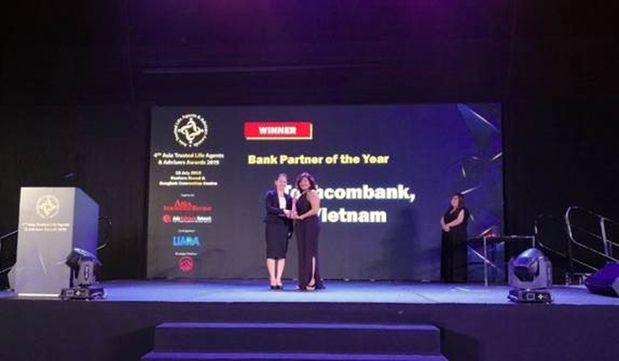 Techcombank wins “Bank Partner of the Year” Award by Asia Trusted Life Agents & Advisers - 2