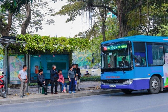 Hanoi bus stops go green - 3 Hanoi bus stops go green - 3
