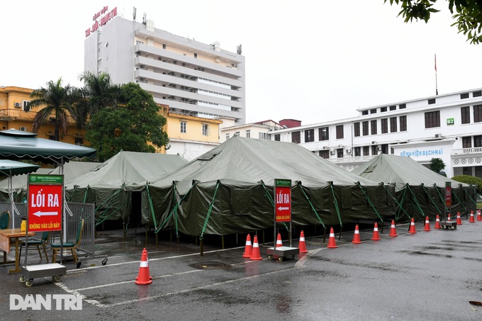 Covid-19 field hospital set up in Hanoi - 2
