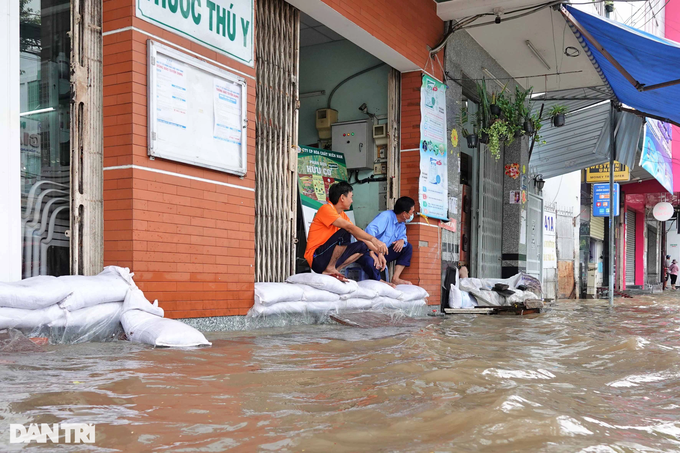 Rising tides serious flood Can Tho City - 5