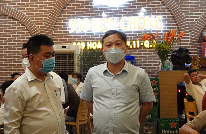 HCM City restaurants inspected over Covid-19 preventive measures - 1 HCM City restaurants inspected over Covid-19 preventive measures - 1