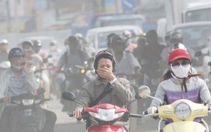 Hanoi struggles with severe air pollution - 1 Hanoi struggles with severe air pollution - 1