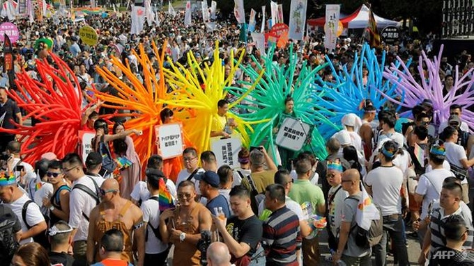 Taiwan approves same-sex marriage in first for Asia - 1