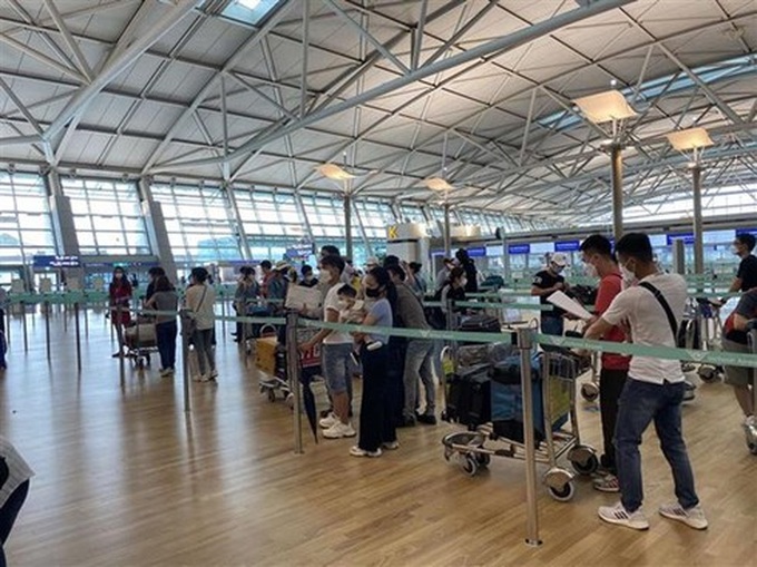 Over 250 Vietnamese citizens safely repatriated from RoK - 1
