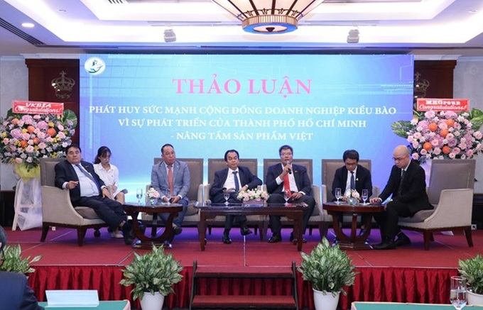 Overseas Vietnamese entrepreneurs give opinions on HCM City’s development - 1