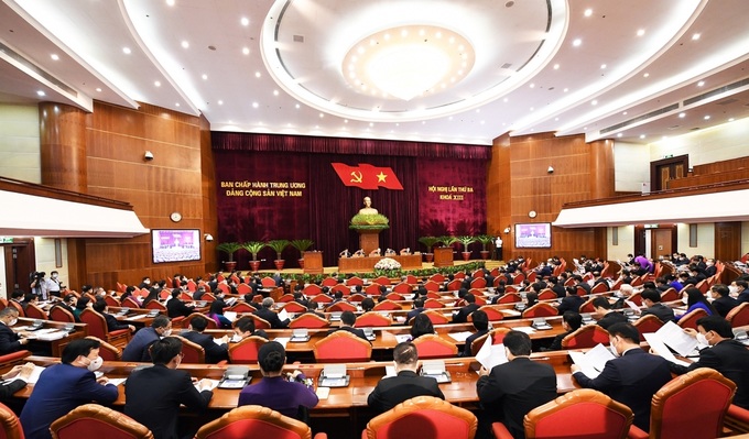 Party Central Committee convenes third conference in Hanoi - 1