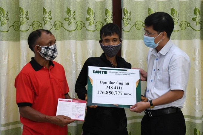 Dantri/DTiNews readers support jungle man in cancer fight - 1 Dantri/DTiNews readers support jungle man in cancer fight - 1