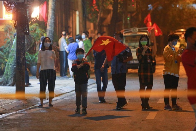 Lockdown on Hanoi’s Covid-19-hit area lifted - 5