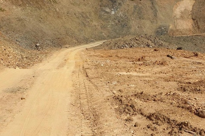Illegal road destroys Central Highland national park land - 2