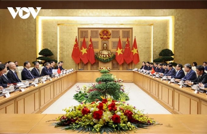 Vietnam gives top priority to developing relations with China - 2 Vietnam gives top priority to developing relations with China - 2