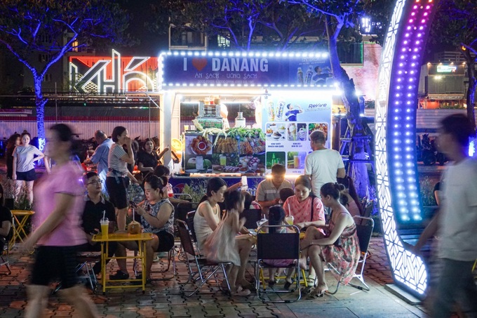 Danang proposes opening night pedestrian street - 1