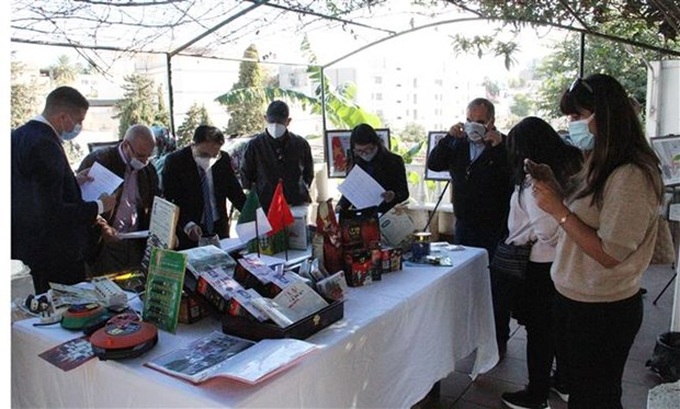 Photo exhibition marks 58th anniversary of Vietnam-Algeria ties - 1 Photo exhibition marks 58th anniversary of Vietnam-Algeria ties - 1